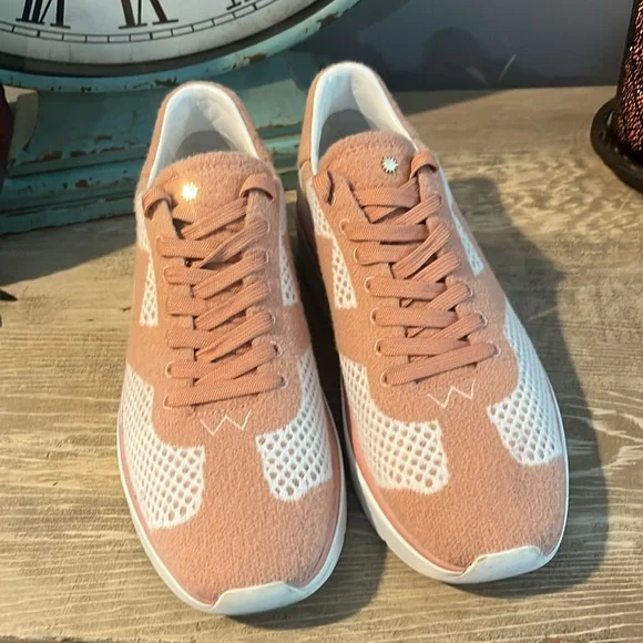 STUART WEITZMAN Hartlee Knit Platform Sneakers - Picture 2 of 11